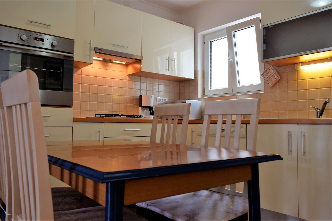 Sunnyy Beacch Apartments Banjol 外观 照片