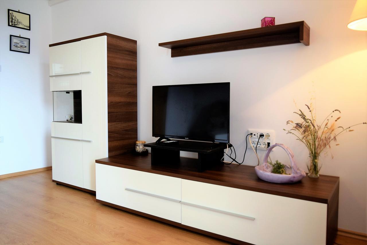 Sunnyy Beacch Apartments Banjol 外观 照片