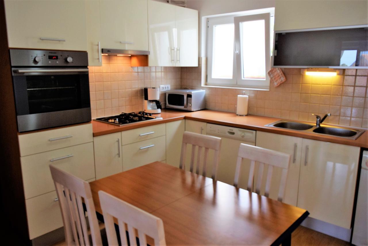 Sunnyy Beacch Apartments Banjol 外观 照片